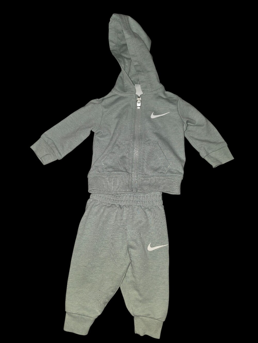 7/6/22. Nike Baby Boy  Hooded Zip Sweatshirt & Joggers Set - Picture 2 of 2